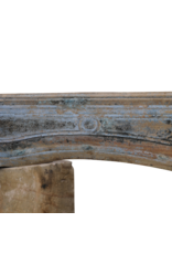 Cheminée Louis XIV en pierre à patine provençale – 149 cm