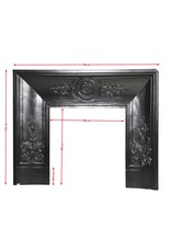 Maison Leon Van den Bogaert Contrecœur de cheminée en fonte à rosace et feuillages — 129 cm