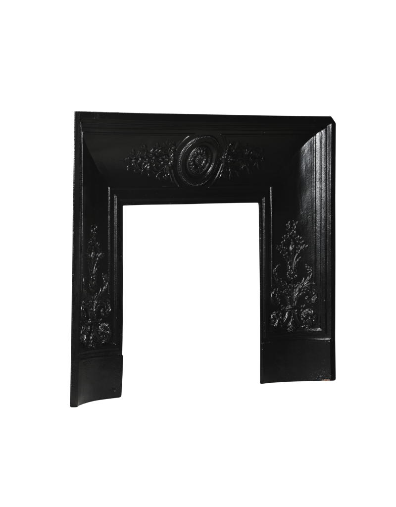 Maison Leon Van den Bogaert Marco interior de chimenea de hierro con roseta y follaje — 129 cm