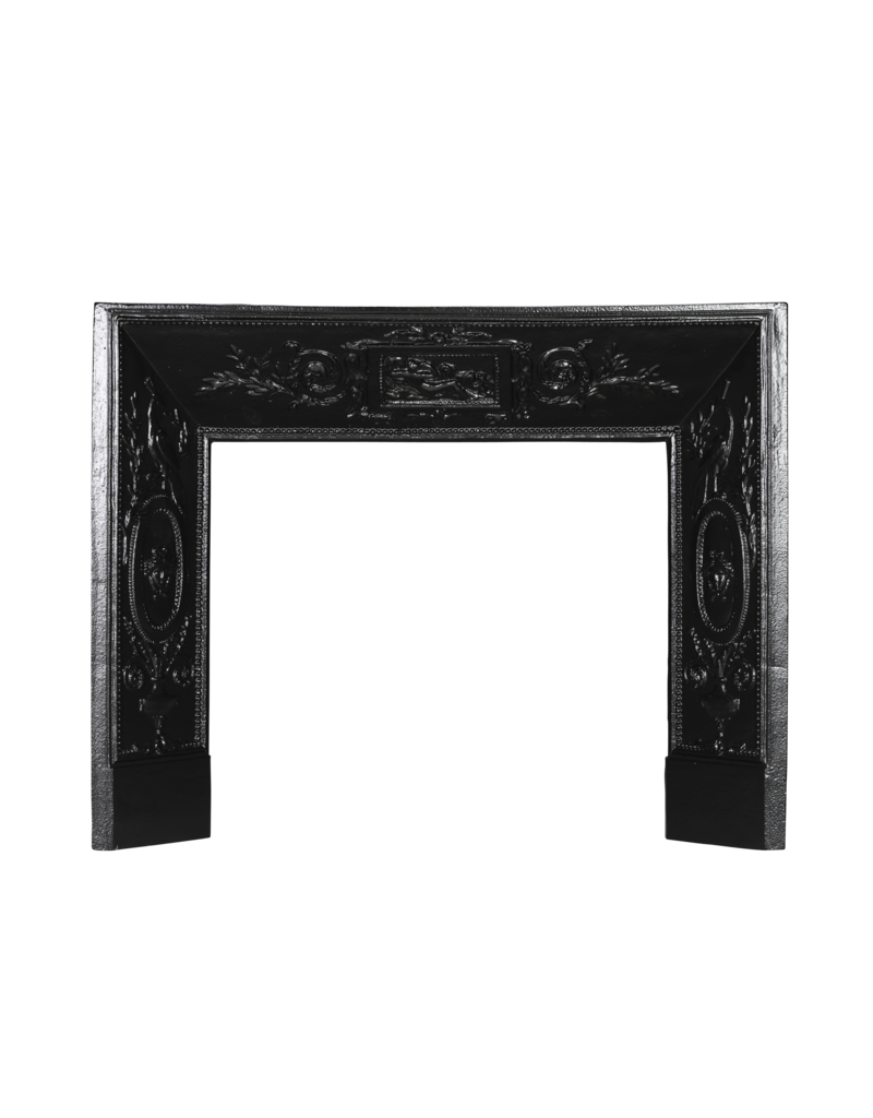 Maison Leon Van den Bogaert Marco interior de chimenea con medallones y aves — 96 cm
