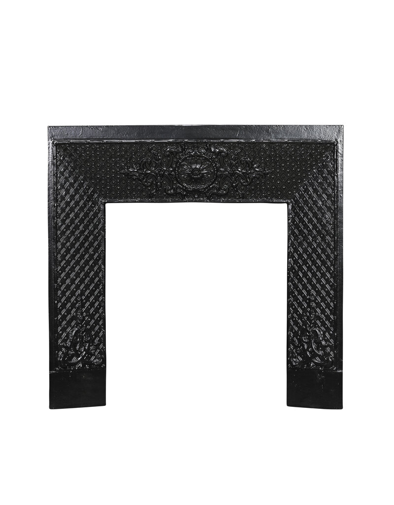 Maison Leon Van den Bogaert Marco antiguo de chimenea en hierro fundido con roseta – 86 cm