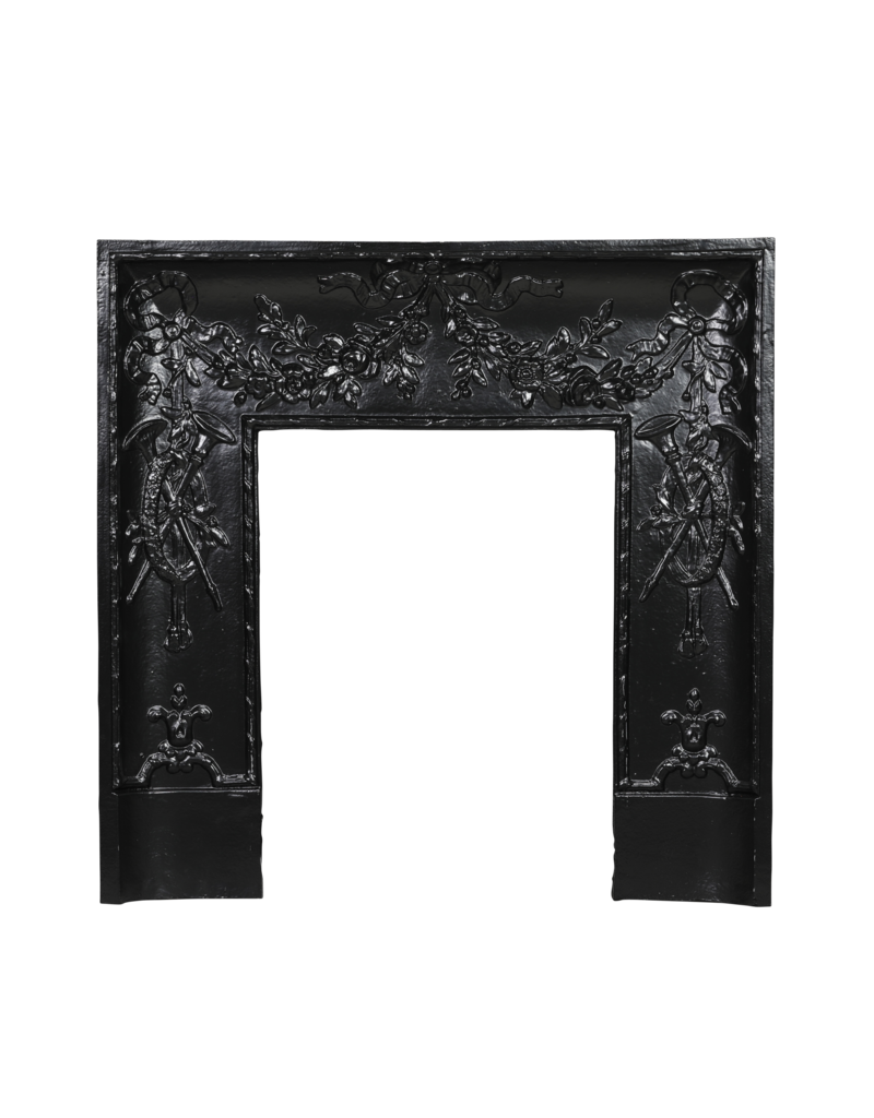 Maison Leon Van den Bogaert Gietijzeren binnenkader 86 cm met muzikale motieven in Louis XVI-stijl