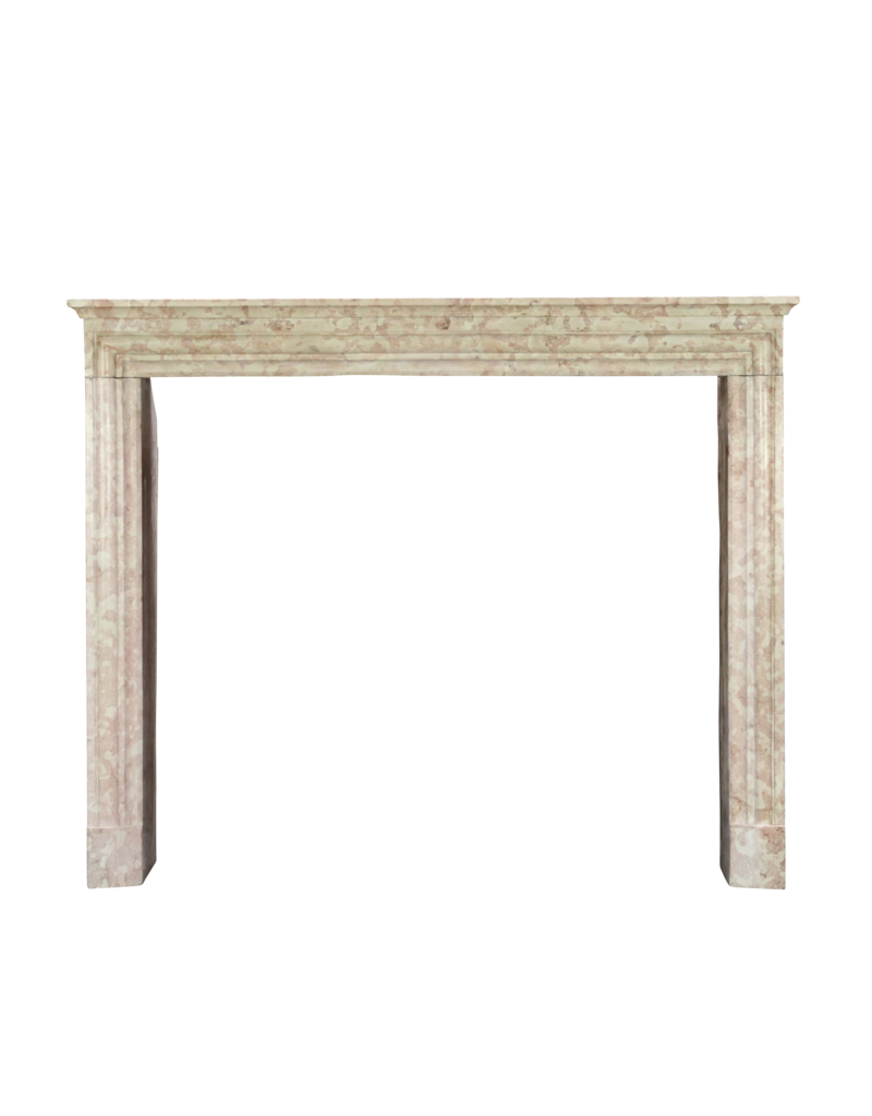 Maison Leon Van den Bogaert 19e-eeuwse Louis XIV-schouw in roze bourgondische hardsteen – 141 cm