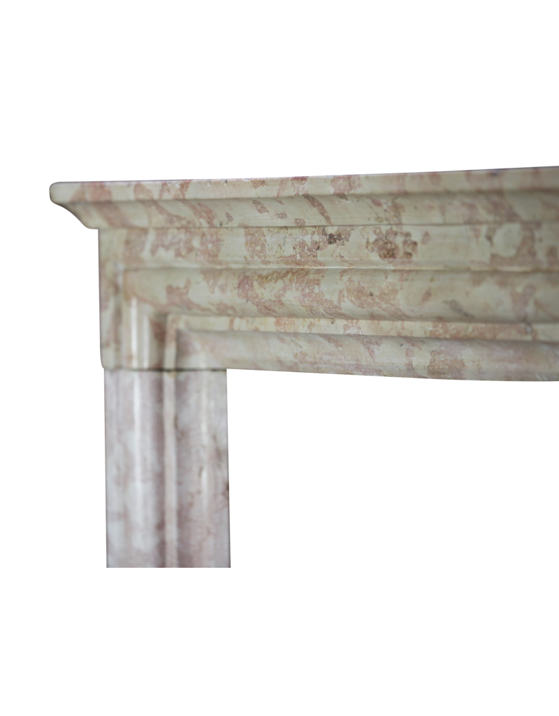 Maison Leon Van den Bogaert Chimenea Luis XIV del siglo XIX en piedra rosa de Borgoña – 141 cm