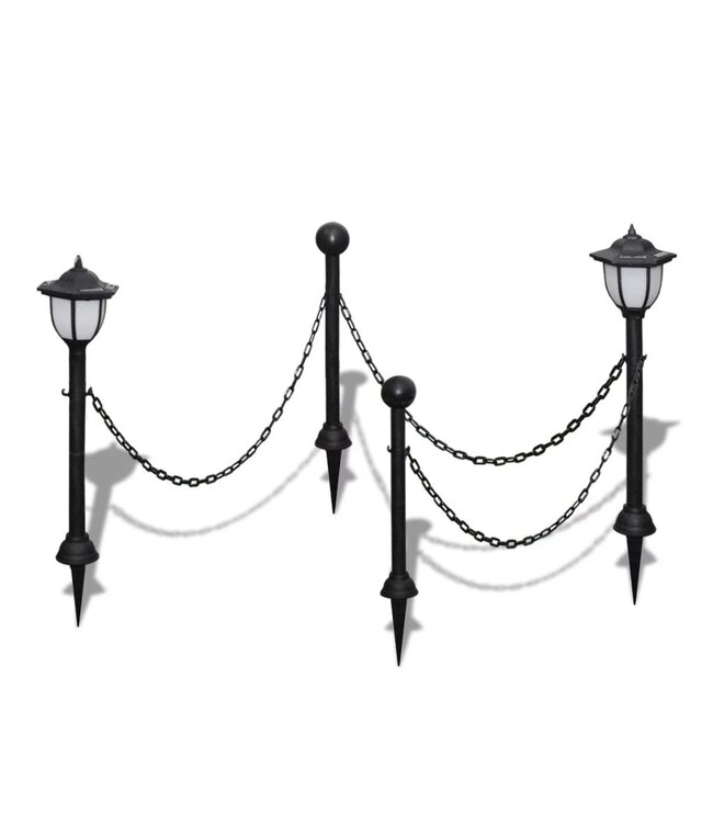 Hekwerk met 2 solarlampen
