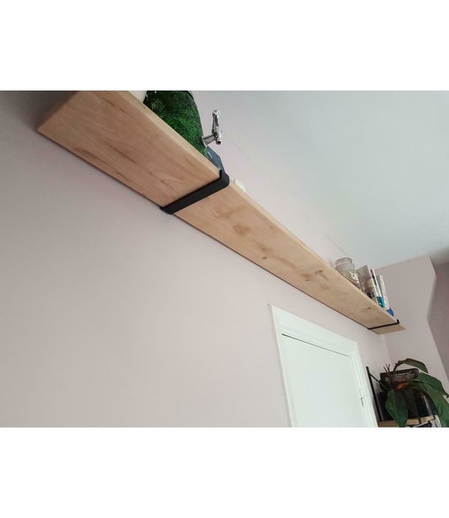 Wandplank landelijk eikenhout 90x20x3cm zwarte industrieel stalen beugels