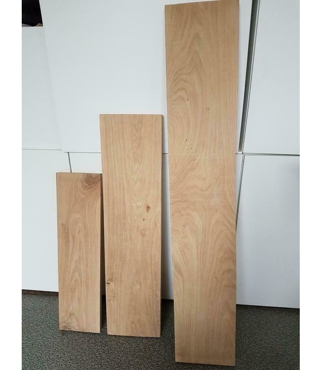 Wandplank landelijk eikenhout 90x20x3cm zwarte industrieel stalen beugels