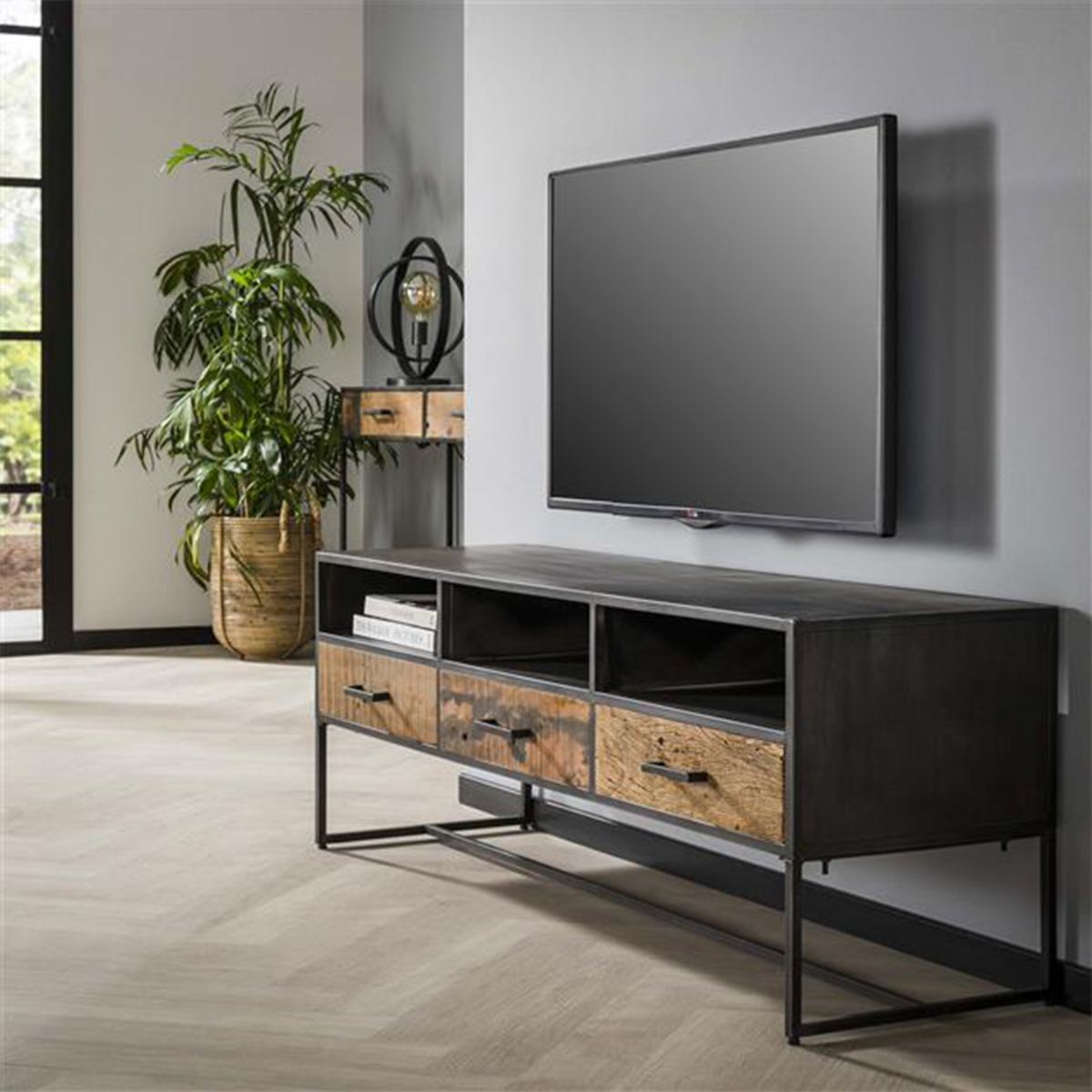 TV-meubel metaal zwart hardhout 3 lades | Livin24