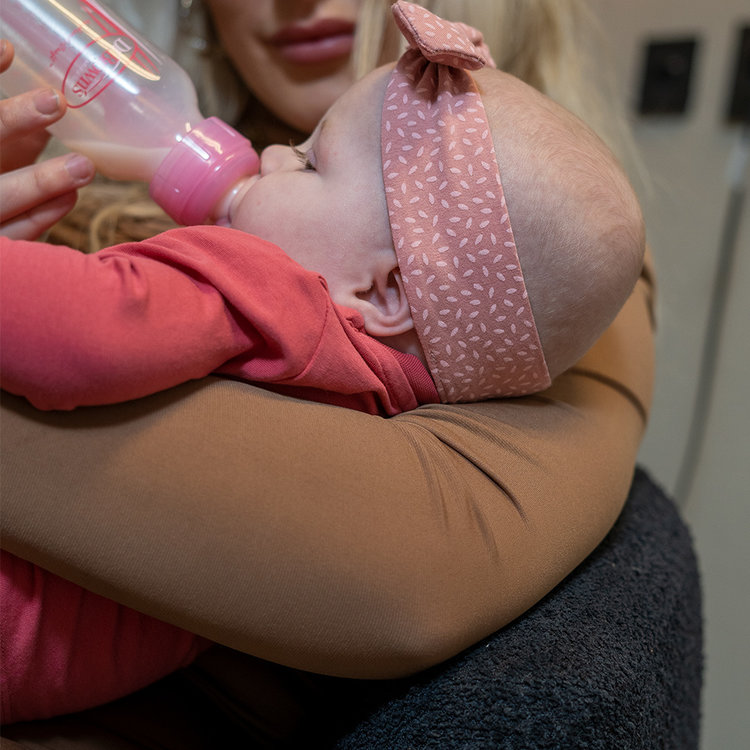 Stoel babykamer bouclé Nora zwart