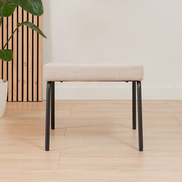 Scandinavische fauteuil en hocker Espen beige gerecyclede stof