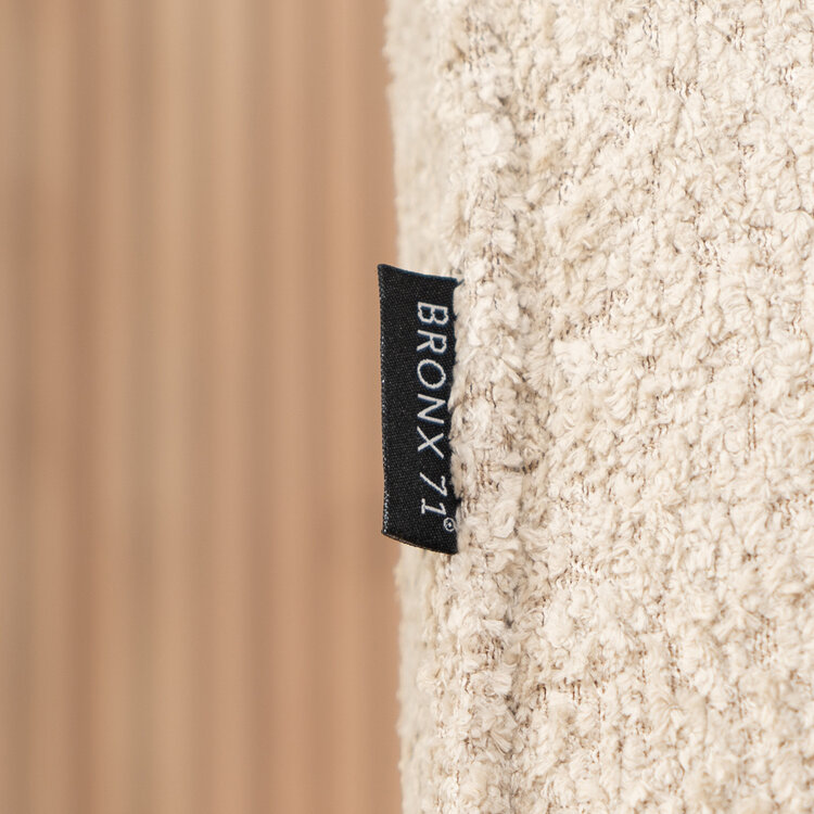 Scandinavische hocker Vegas bouclé beige