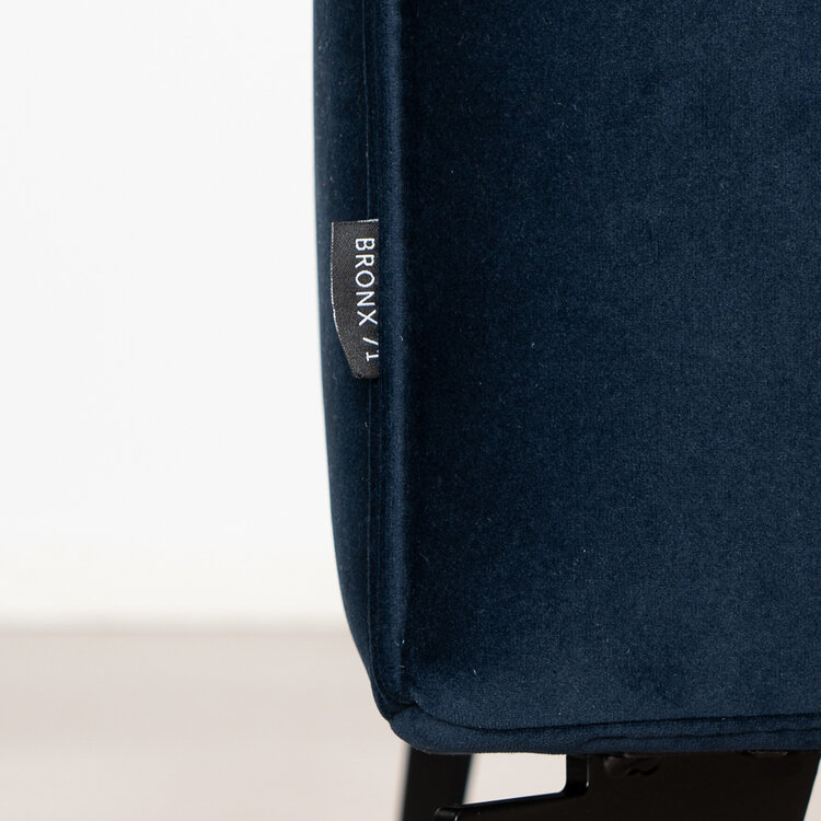 Hocker Vegas blauw stof velvet