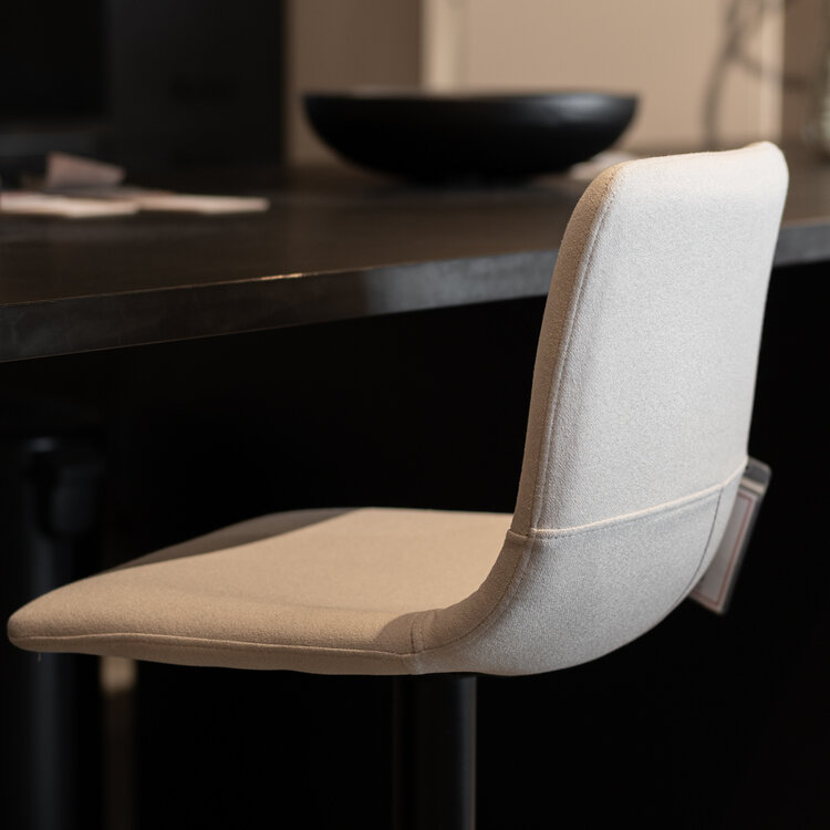 Scandinavische barkruk Eva draaibaar gerecyclede stof off white 60-76 cm