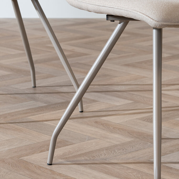 Scandinavische eetkamerstoel Pippi taupe gerecyclede stof