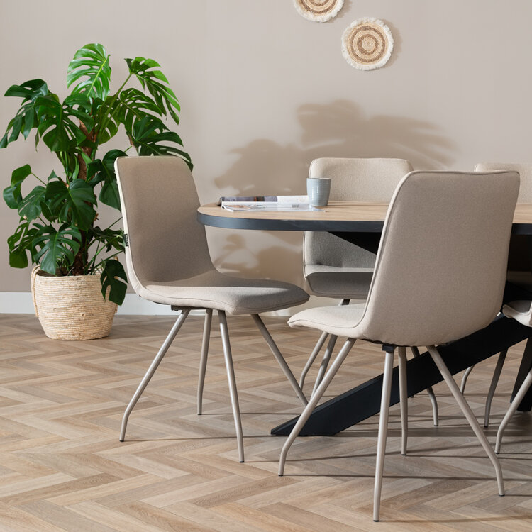 Scandinavische eetkamerstoel Pippi taupe gerecyclede stof