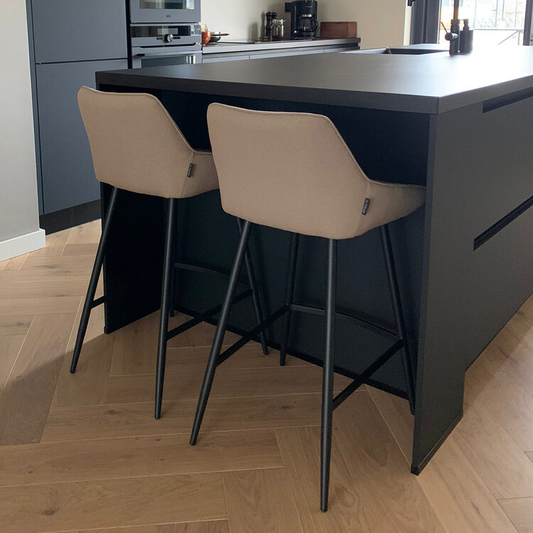 Scandinavische barkruk Lova gerecyclede stof taupe 68 cm