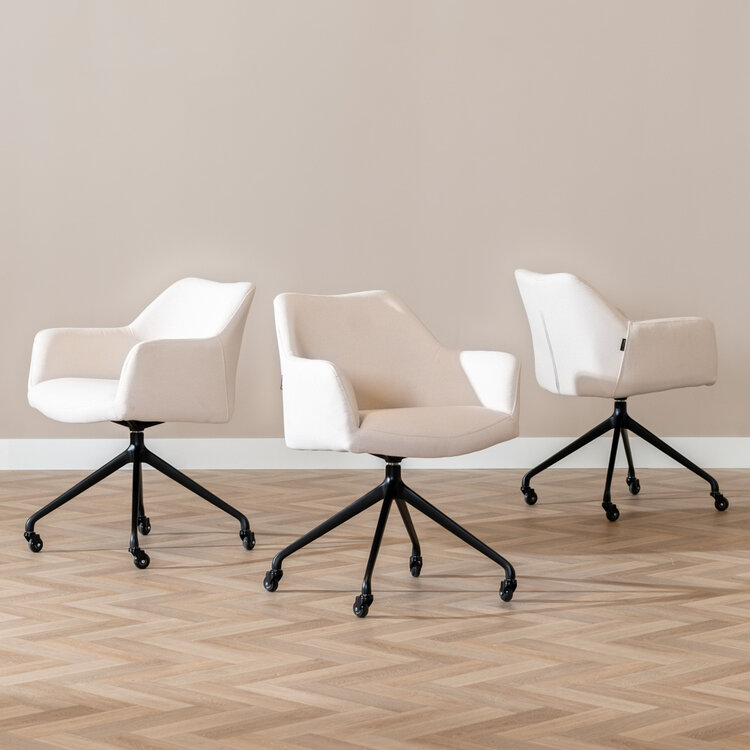 Eetkamerstoel met wieltjes Isak off white gerecyclede stof