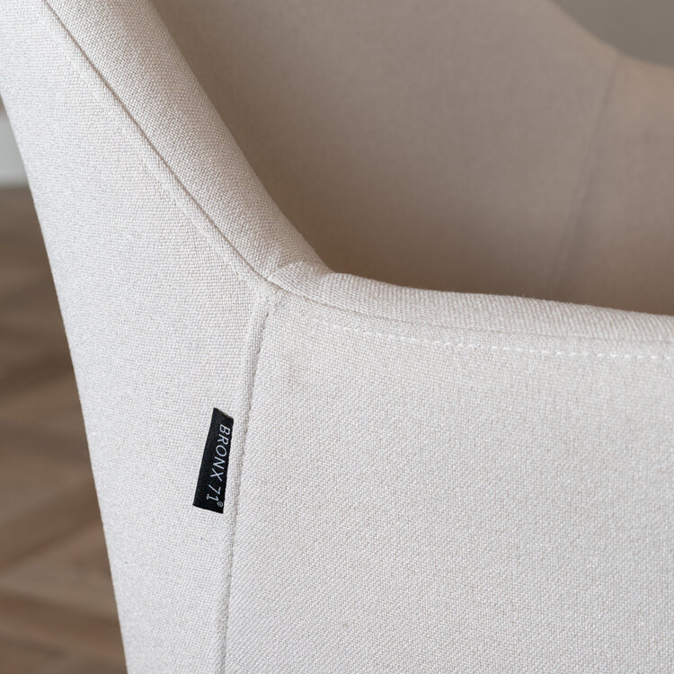 Eetkamerstoel met wieltjes Isak off white gerecyclede stof