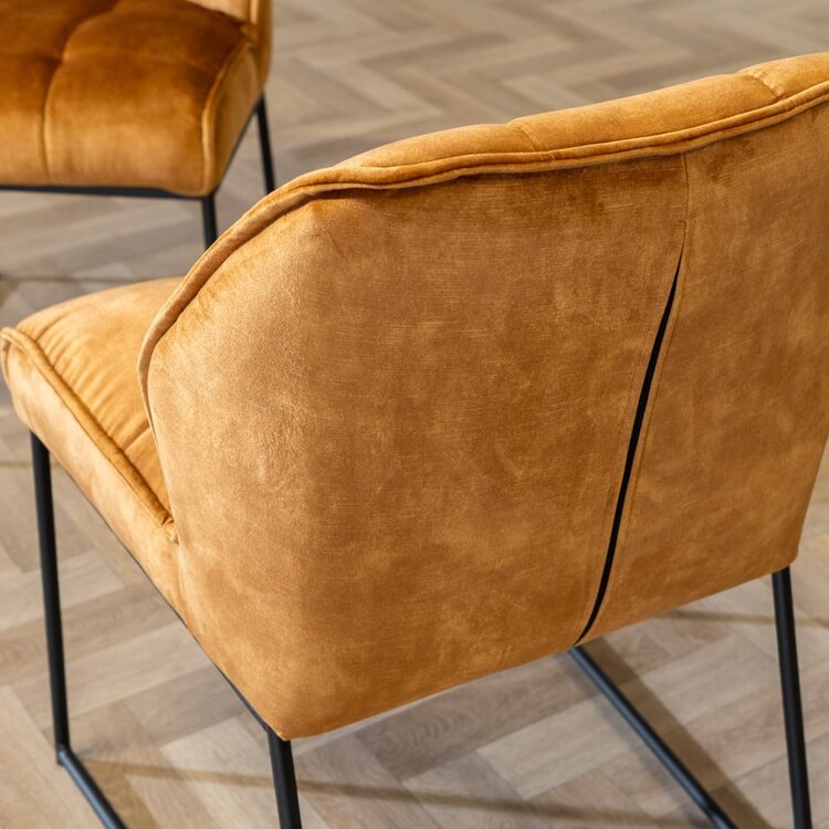 Velvet eetkamerstoel Janna okergeel/cognac