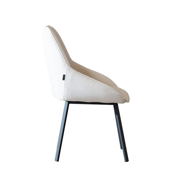 Scandinavische eetkamerstoel Lova gerecyclede stof off white