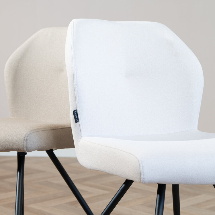 Scandinavische eetkamerstoel Fenris gerecyclede stof off white