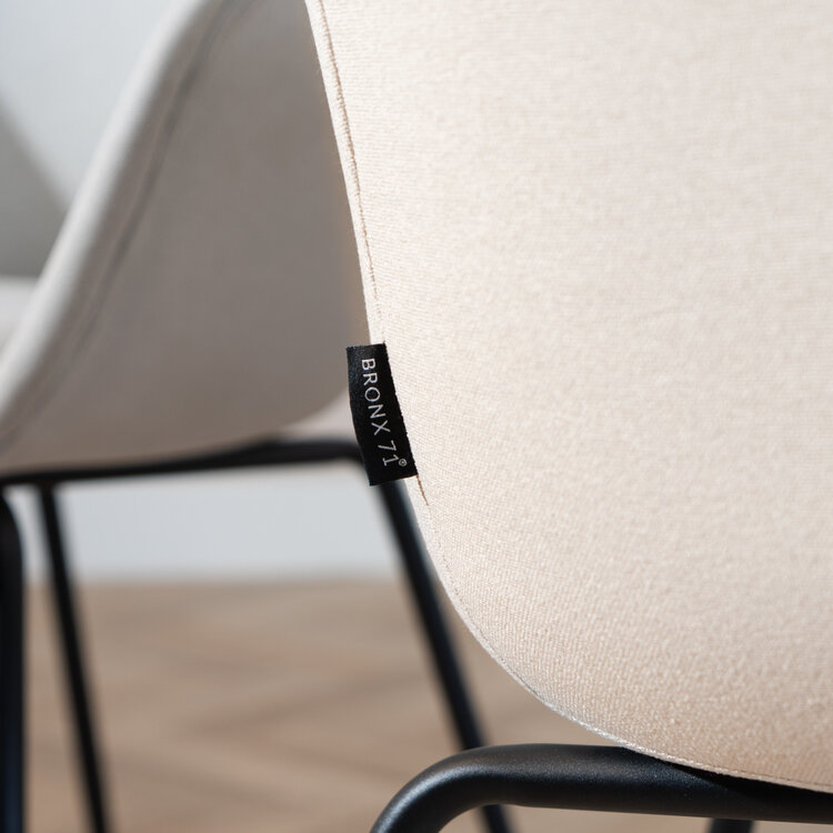 Scandinavische eetkamerstoel Ole off white gerecyclede stof