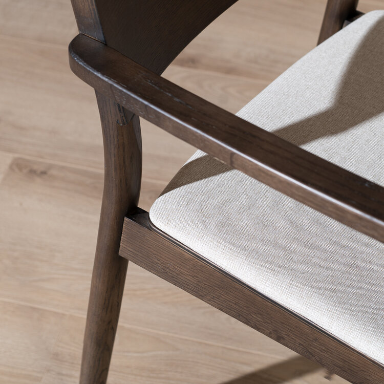 Scandinavische eetkamerstoel Juan walnoot/off white