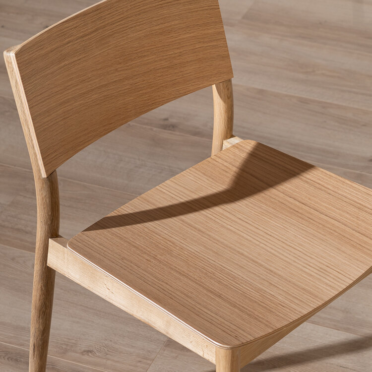 Scandinavische eetkamerstoel Juno naturel eiken