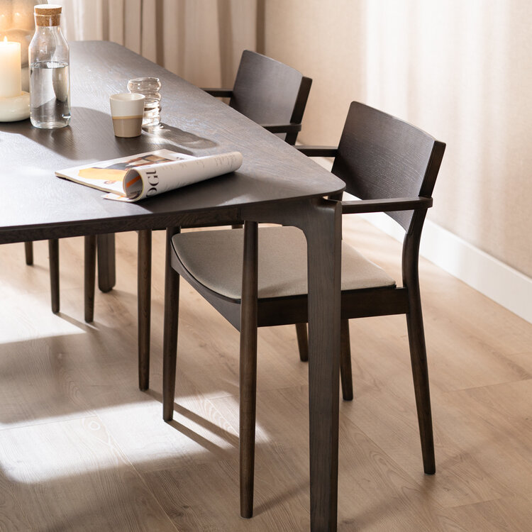 Scandinavische eetkamerstoel Juan walnoot/off white