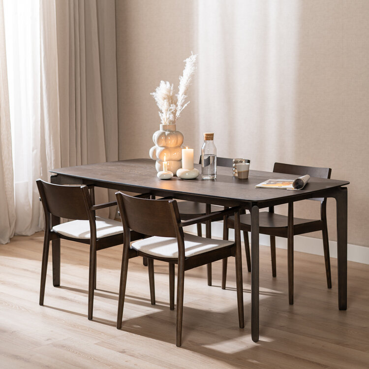 Scandinavische eetkamerstoel Juan walnoot/off white