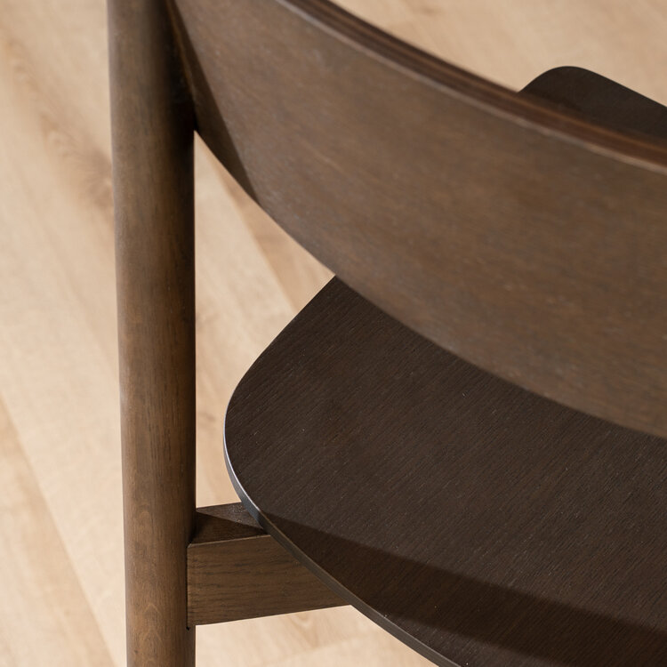 Scandinavische barkruk Reza walnoot 68,5 cm