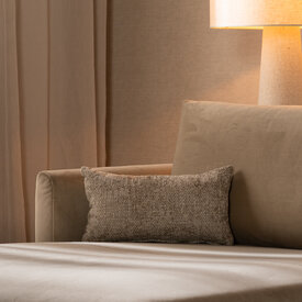 Sierkussen Feline chenille stof taupe 25 x 45 cm