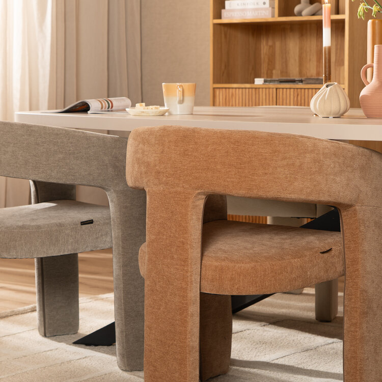 Scandinavische eetkamerstoel Bibi chenille terracotta