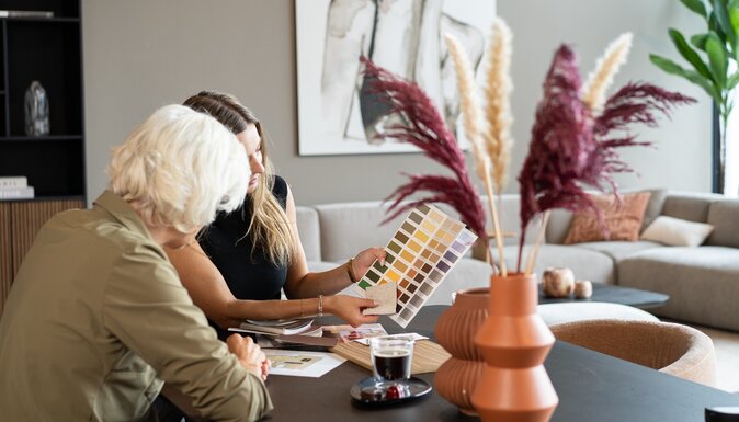 The science of the red trend: Waarom rood dé interieurkleur van 2025 is