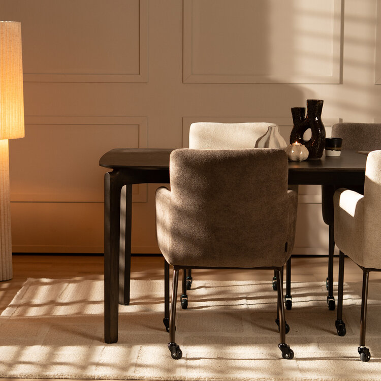 Eetkamerstoel met wieltjes Finn chenille bruin