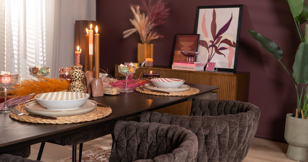 Vergeet het servies: Waarom je eettafel en stoelen de échte sfeermakers zijn