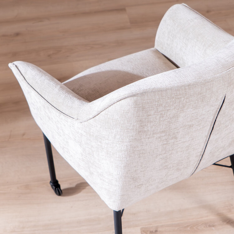 Eetkamerstoel met wieltjes Enzo chenille sand