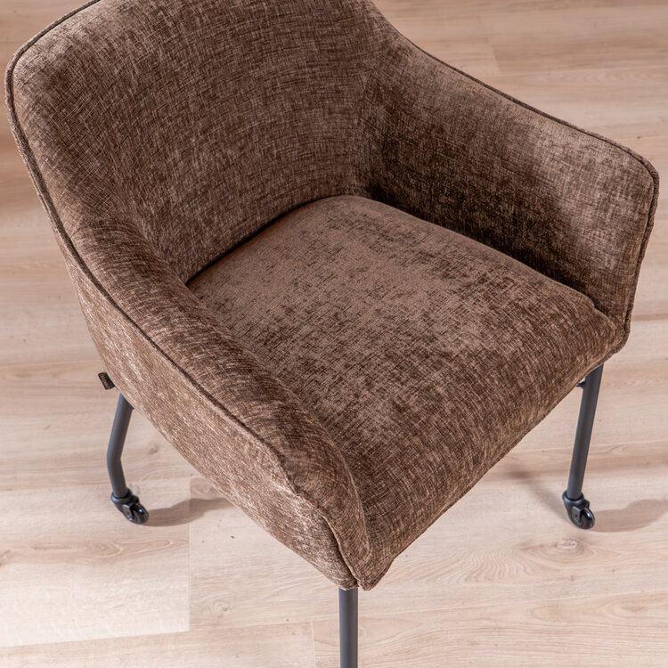 Eetkamerstoel met wieltjes Enzo chenille mocha