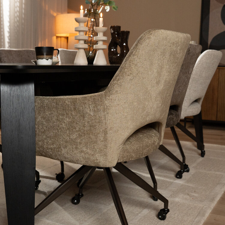 Eetkamerstoel met wieltjes Mexx velvet taupe