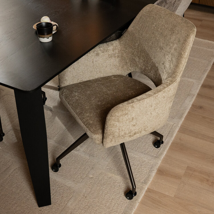 Eetkamerstoel met wieltjes Mexx velvet taupe