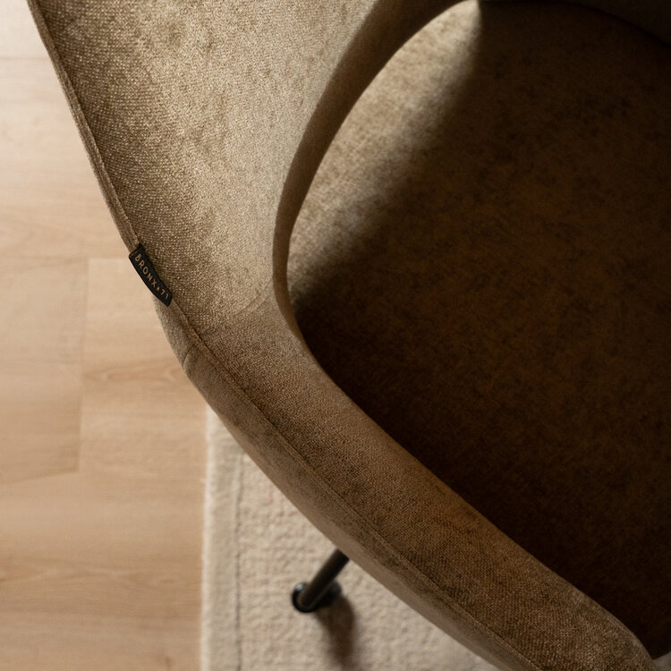 Eetkamerstoel met wieltjes Mexx velvet taupe