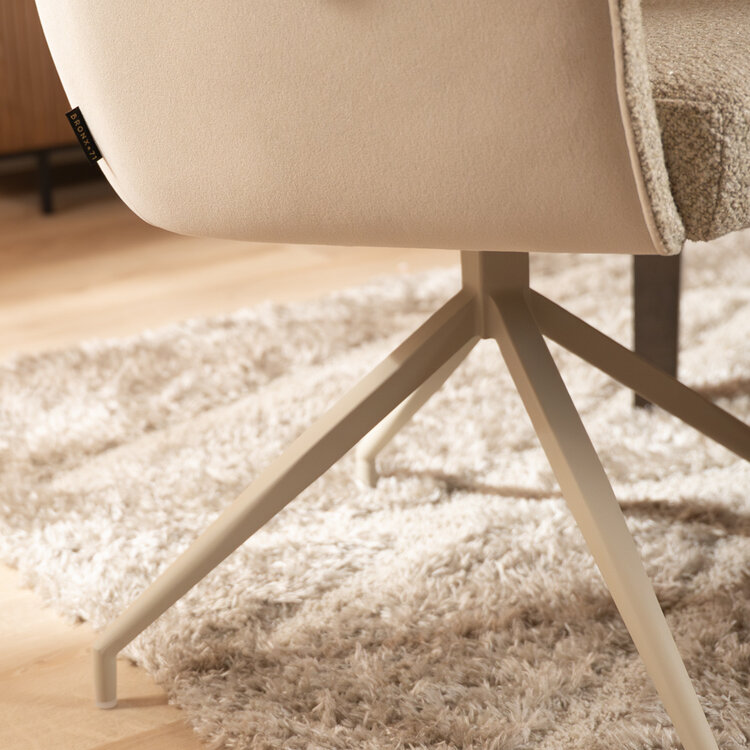 Eetkamerstoel Riley draaibaar bouclé taupe