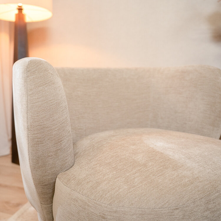 Fauteuil met hocker Emma velvet beige