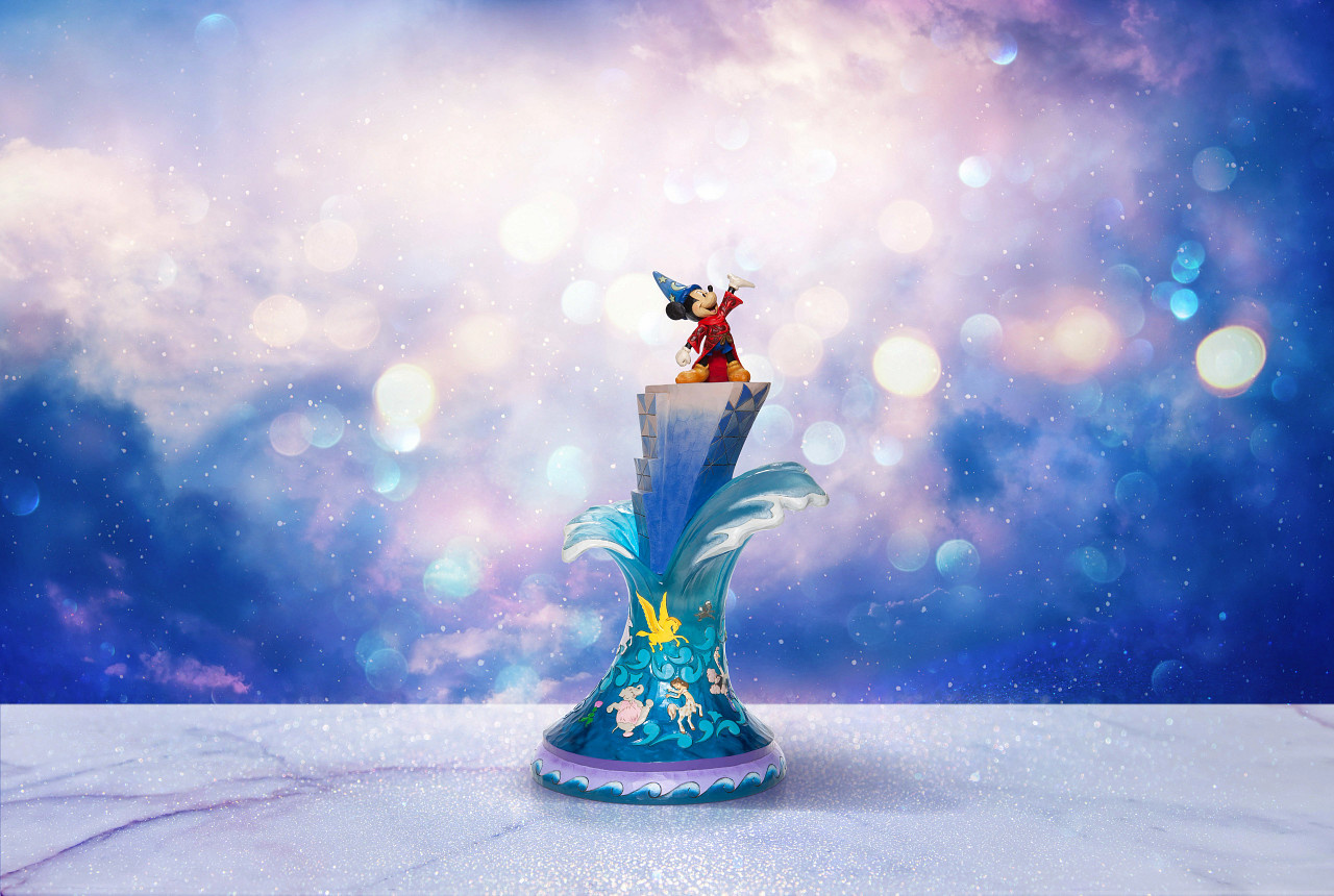 Disney Traditions - Summit of Imagination (Sorcerer Mickey Masterpiece)