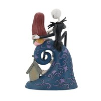 Disney Traditions - Spiral Hill's Romance (Jack, Sally & Zero)