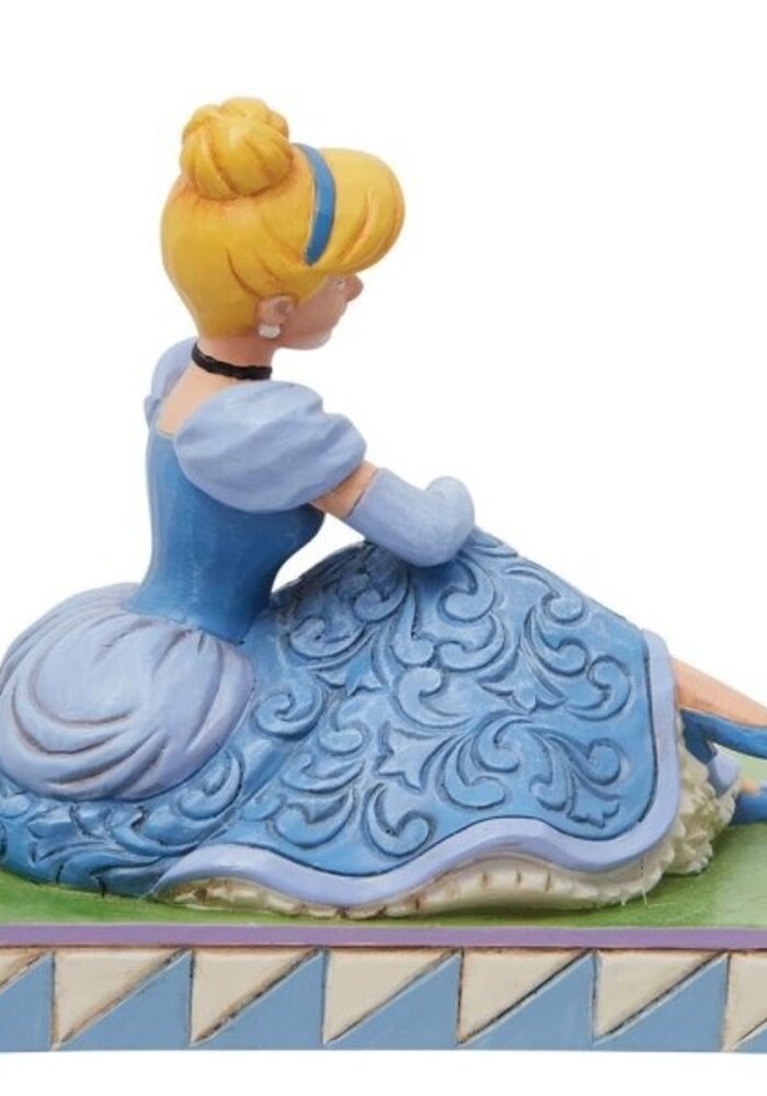 Disney Traditions - Cinderella Personality Pose