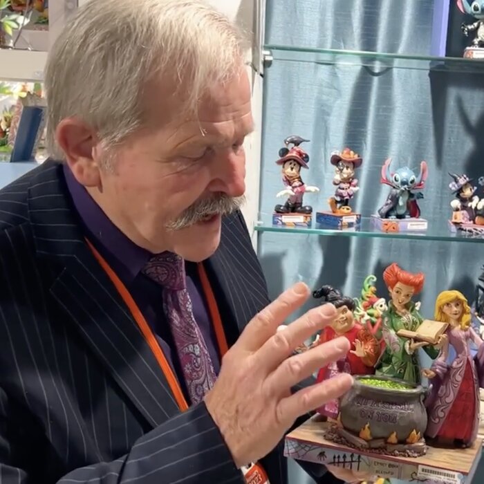 Disney Traditions - I Put A Spell On You (Hocus Pocus)