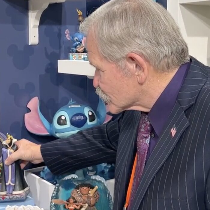 Disney Traditions - Who's The Fairest One Of All? (OP=OP!)