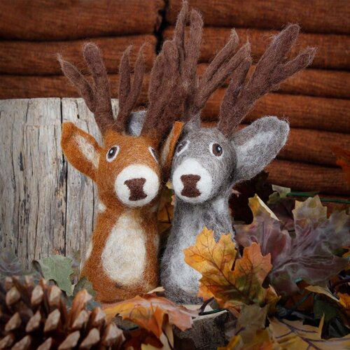 Eiwarmer Hert Bruin - Sjaal met een Verhaal 