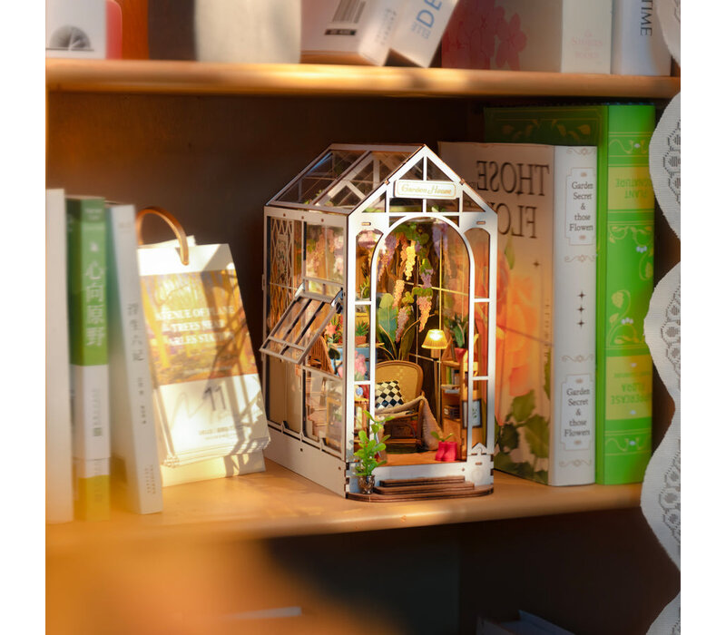 Robotime - Book Nook Garden House